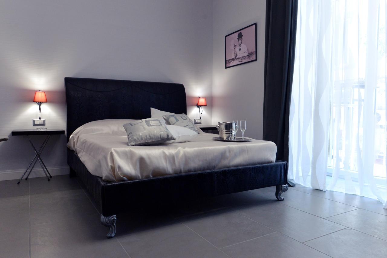 Chiaia Roof Bed & Breakfast Napoli Dış mekan fotoğraf