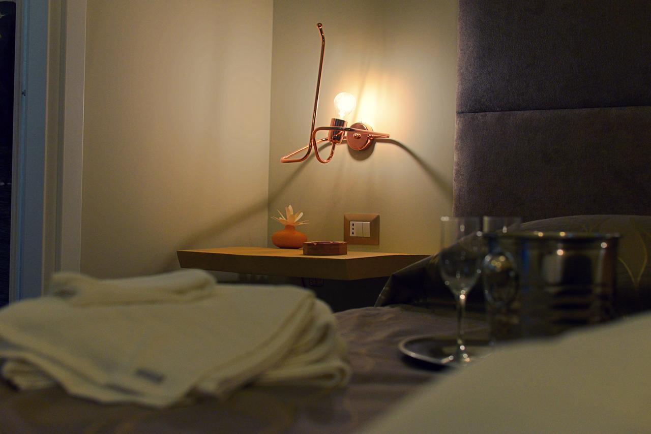 Chiaia Roof Bed & Breakfast Napoli Dış mekan fotoğraf